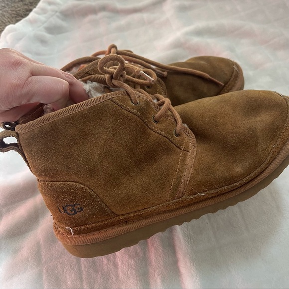UGG kids Neumel II Boot chestnut low top boots kids unisex size 5 - Picture 4 of 9